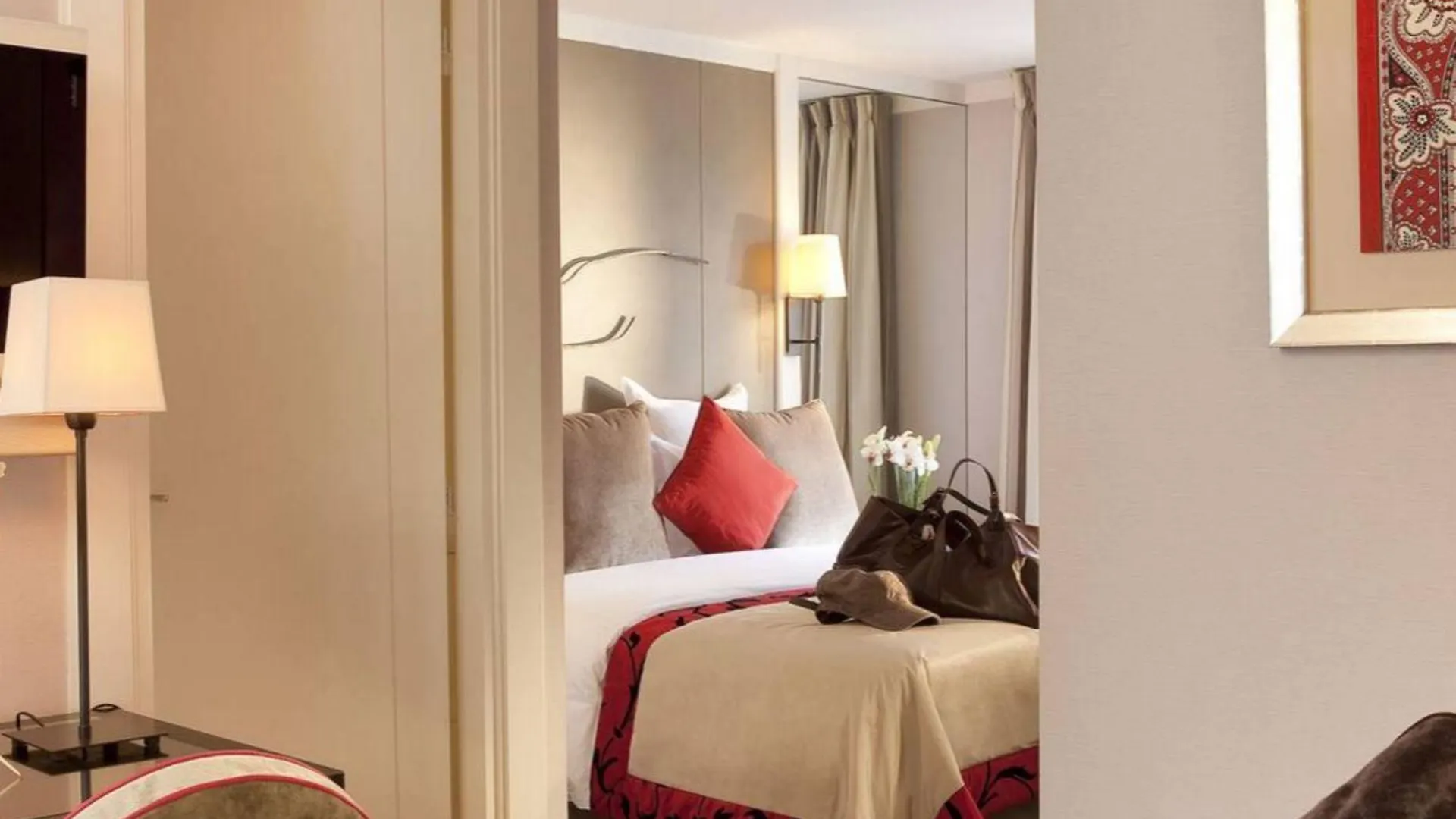 La Madame Hotel